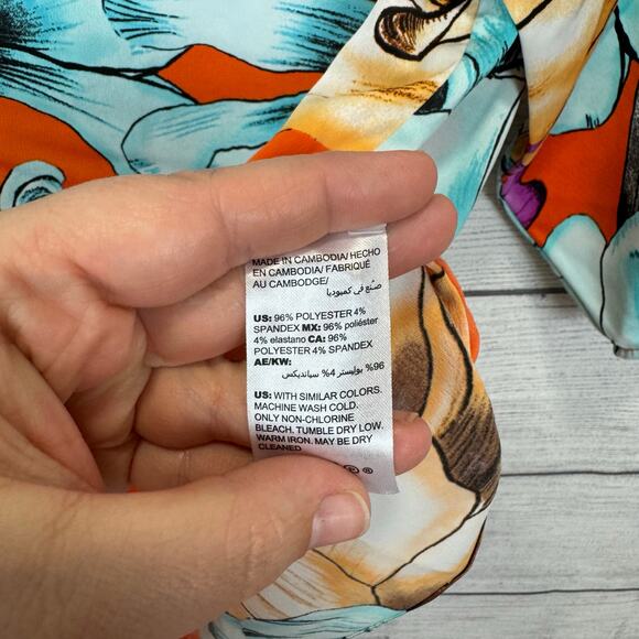 Chico's Women's Orange & Blue Tropical Iris Floral Spring Blouse Size 0 (US 4/6) - Picture 5 of 9